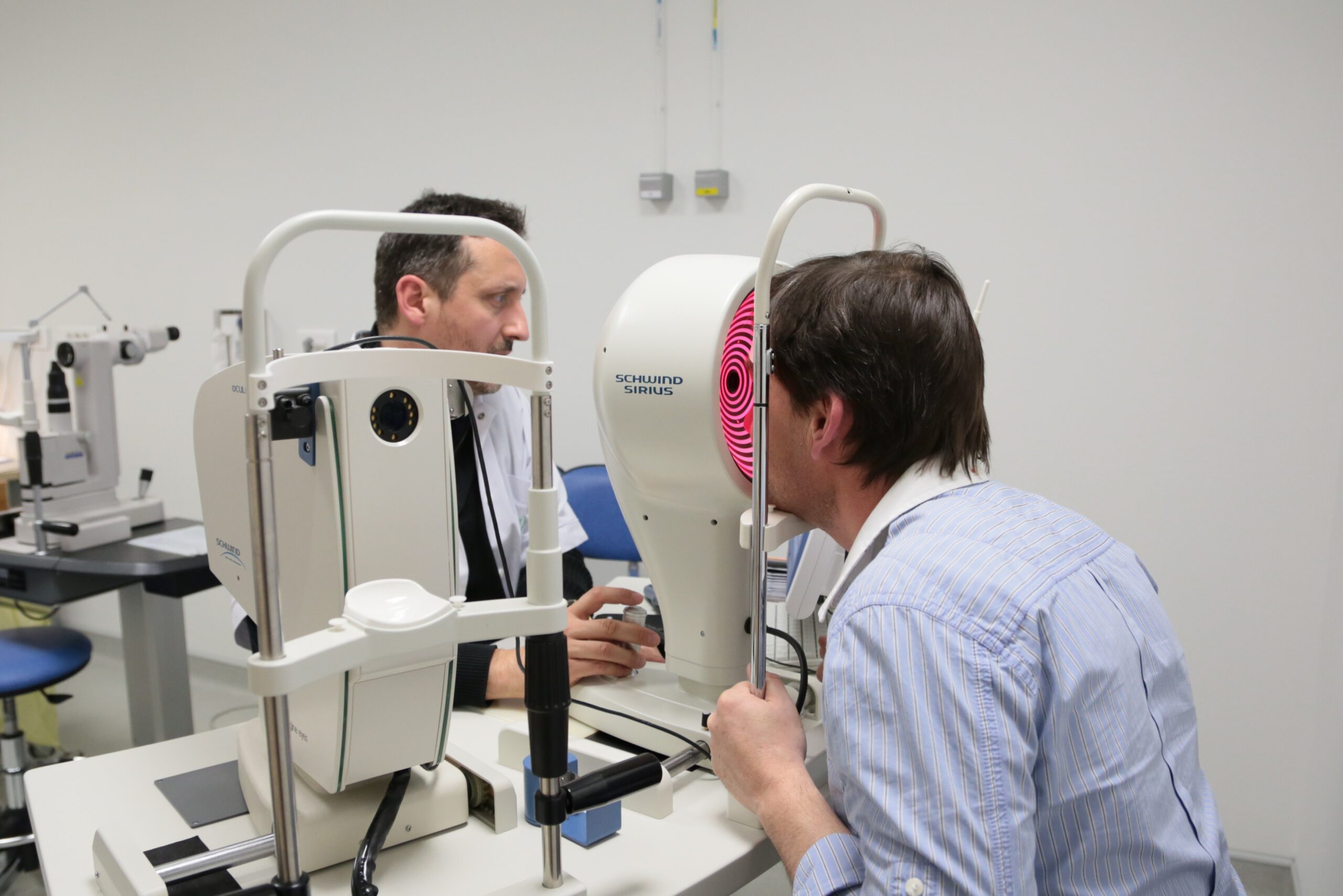 Photo d'une consultation d'ophtalmologie